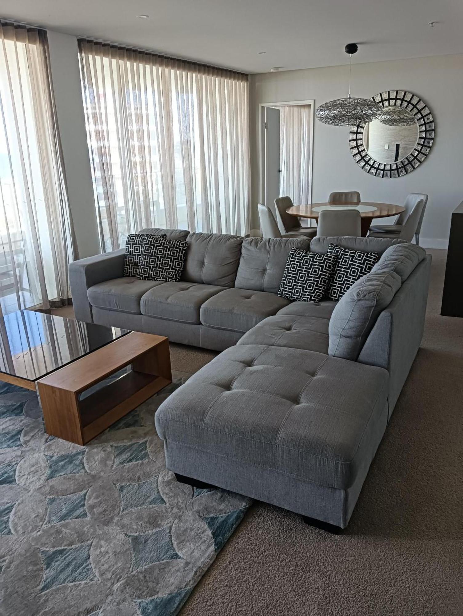 Aparthotel Kirra Surf Gold Coast